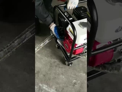 100T,125200T गैसोलीन इंजन हाइड्रोलिक पंप का उपयोग हाइड्रोलिक कंप्रेसर के साथ एसीएसआर को क्रिम करने के लिए किया जाता है