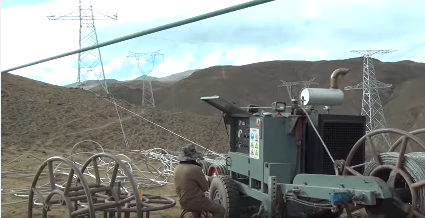 नवीनतम कंपनी ब्लॉग के बारे में For 500kv overhead line transmission tools project,what tools and equipments are must?