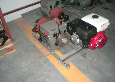 खरीदें High Speed 5 Ton Gasoline Powered Cable Pulling Winch with Honda Engine online manufacture