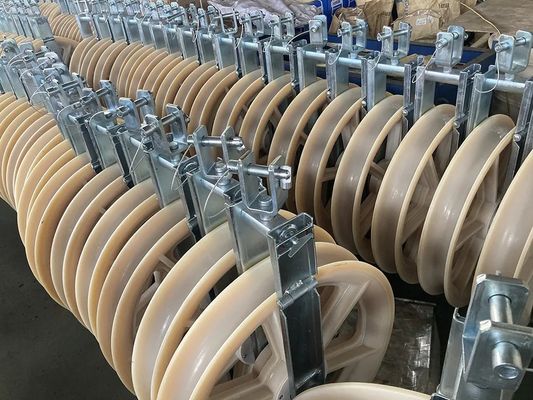 खरीदें 822 मिमी बड़े व्यास के केबल पुली ब्लॉक स्ट्रिंगिंग ब्लॉक online manufacture