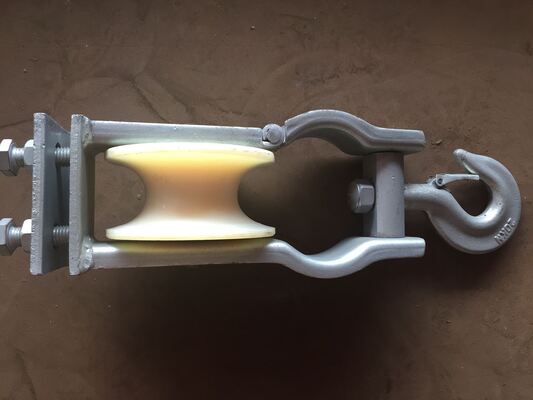 खरीदें ट्रांसमिशन लाइन स्ट्रिंगिंग के लिए हुक स्टाइल डिज़ाइन और 120x58mm व्हील साइज़ के साथ यूनिवर्सल क्रॉसआर्म स्ट्रिंगिंग पुली online manufacture