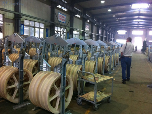 खरीदें चार बंडल कंडक्टरों को खींचने के लिए हेलीकॉप्टर स्ट्रिंगिंग ब्लॉक online manufacture